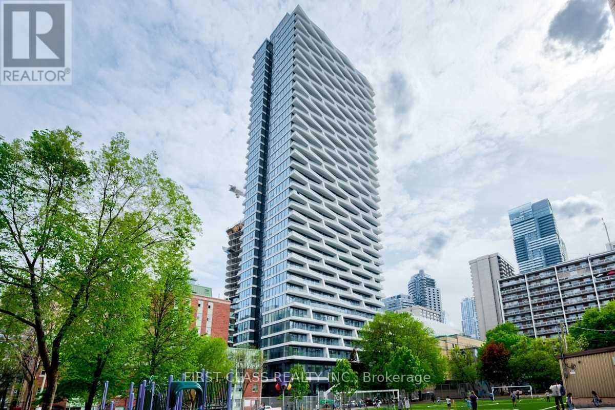 Photo 2 of 2512 85 Wood Street, Toronto ON