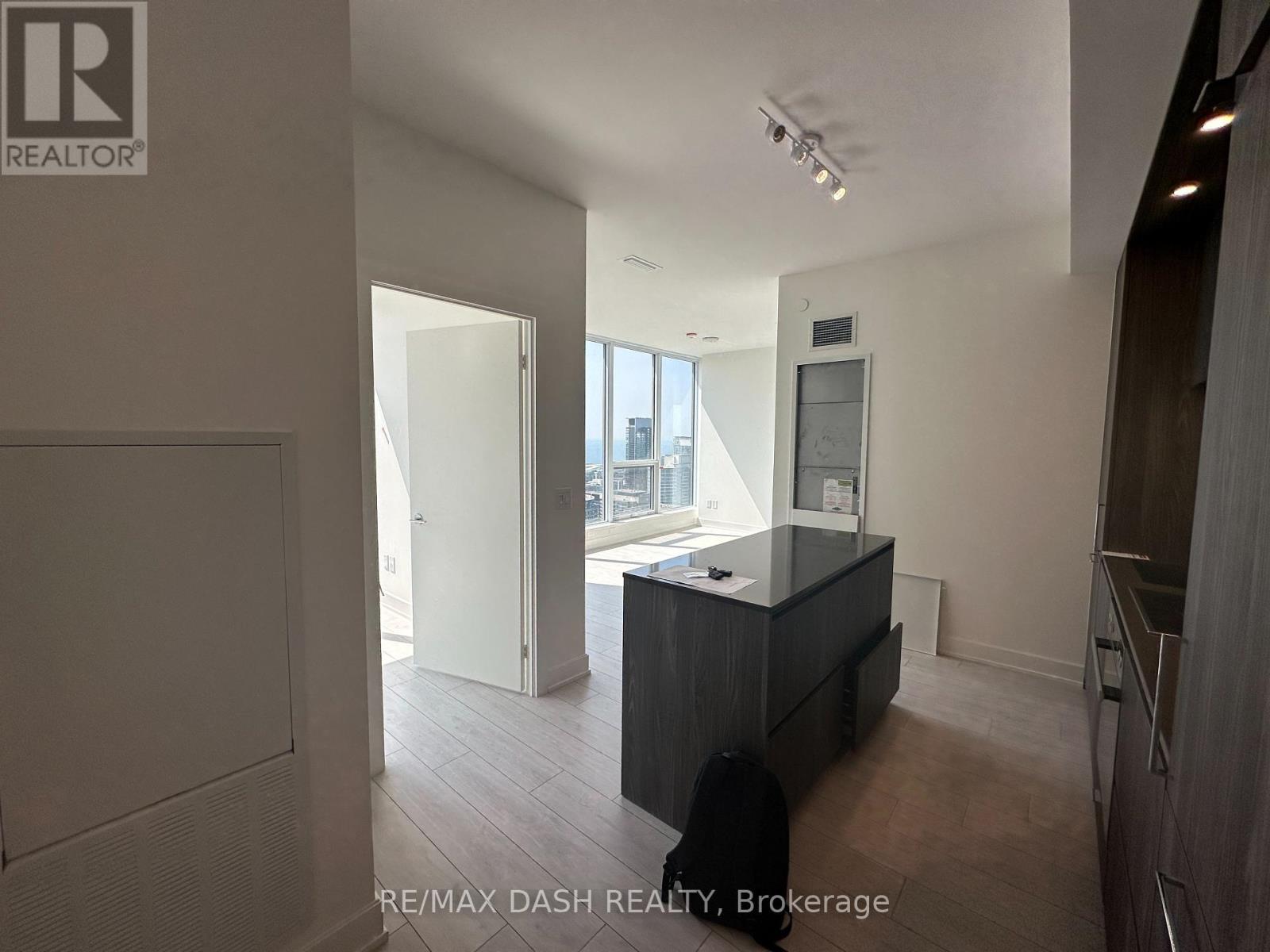 Photo 7 of 3701 15 Mercer Street, Toronto ON