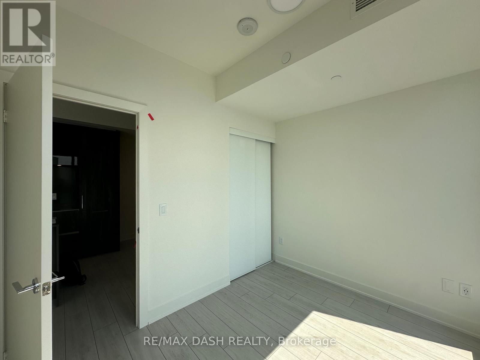 Photo 9 of 3701 15 Mercer Street, Toronto ON