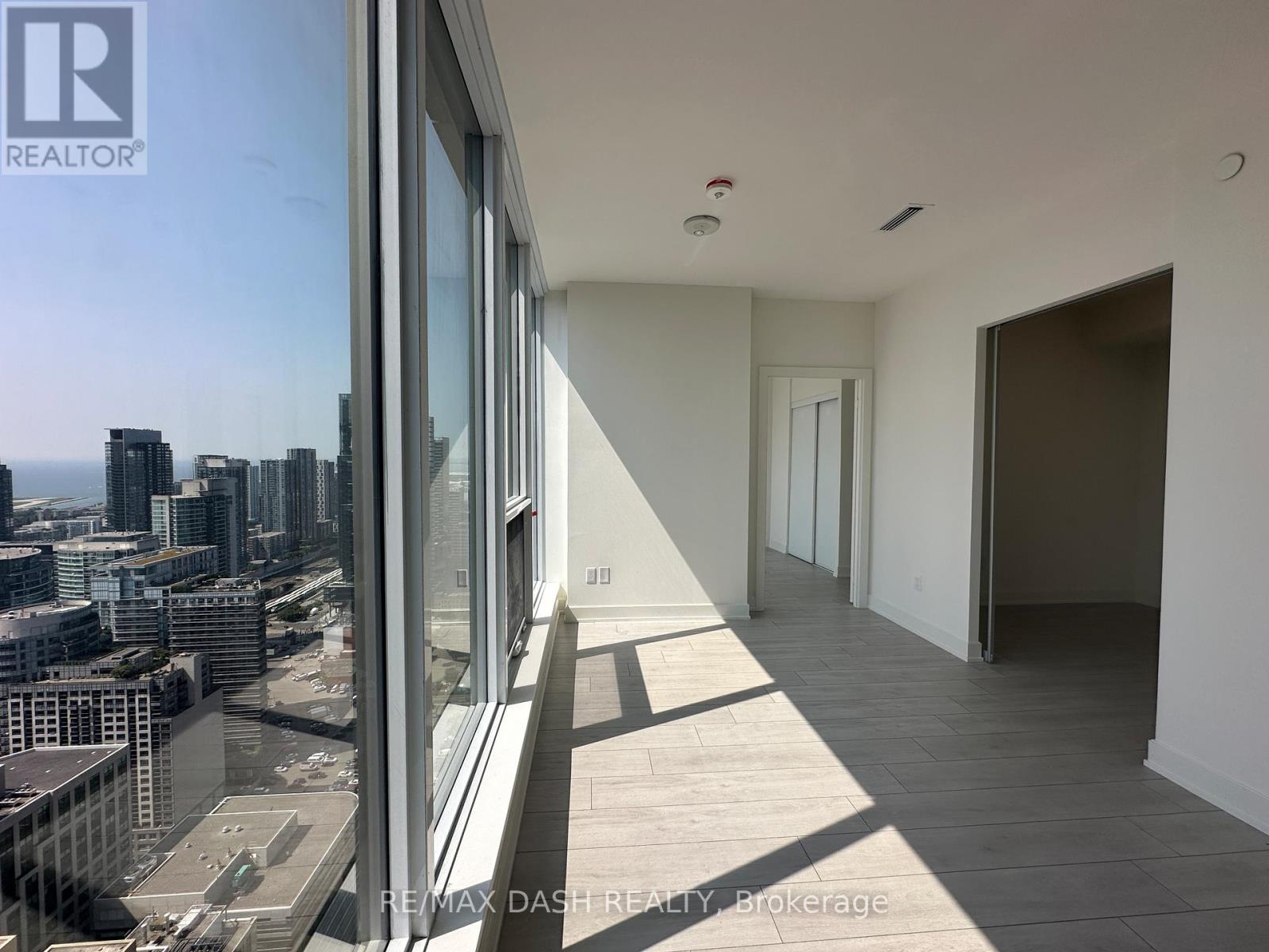 Photo 12 of 3701 15 Mercer Street, Toronto ON