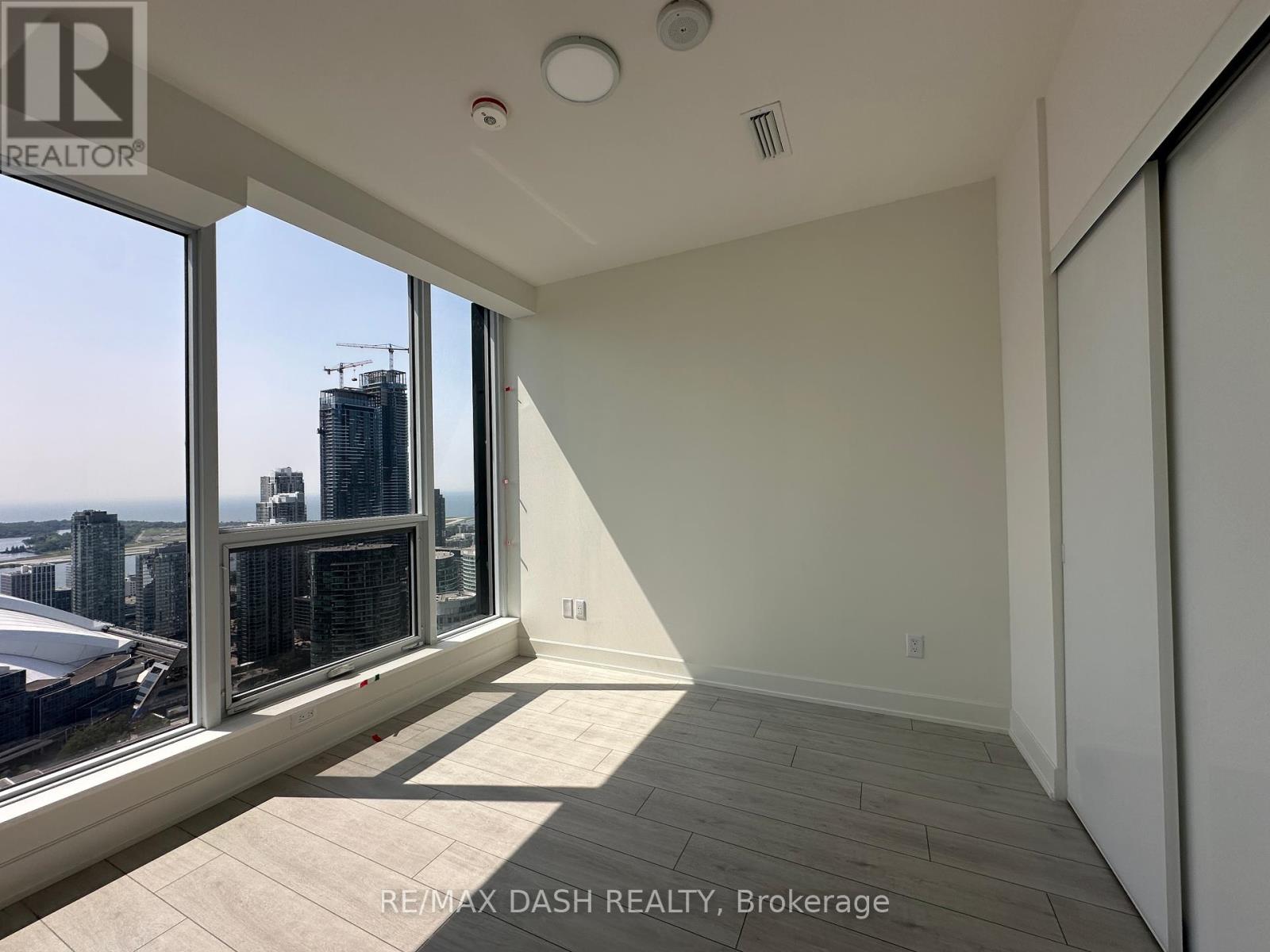 Photo 8 of 3701 15 Mercer Street, Toronto ON
