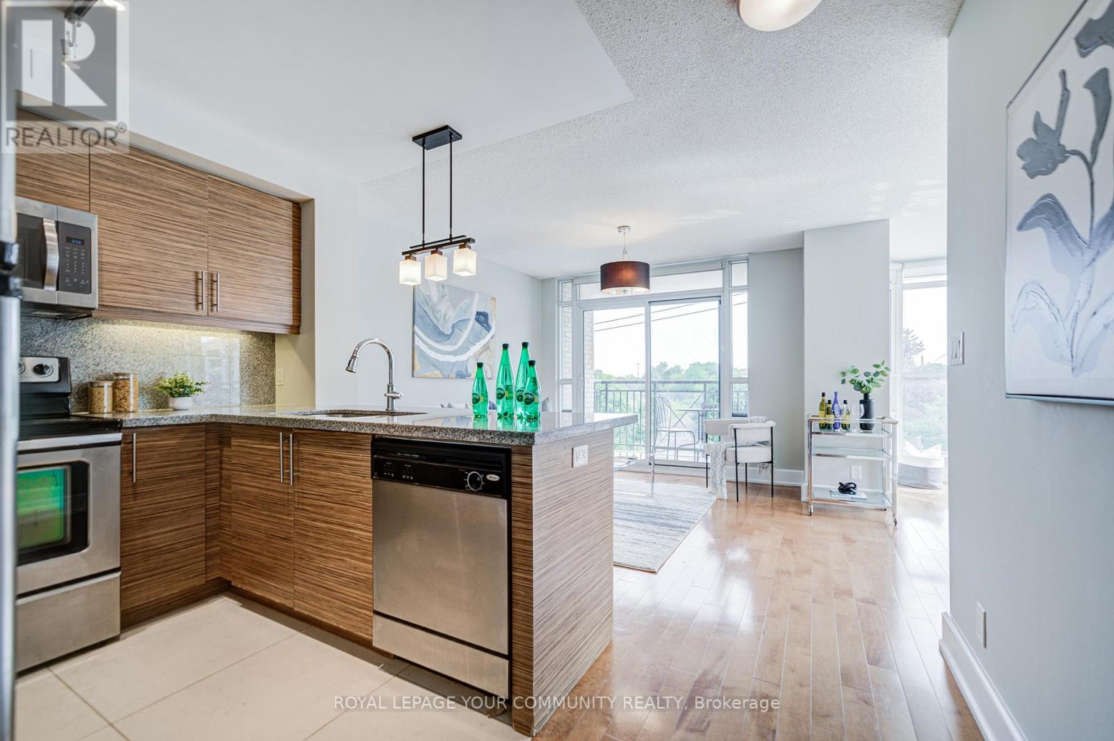 Photo 7 of 308 676 Sheppard Avenue E, Toronto ON