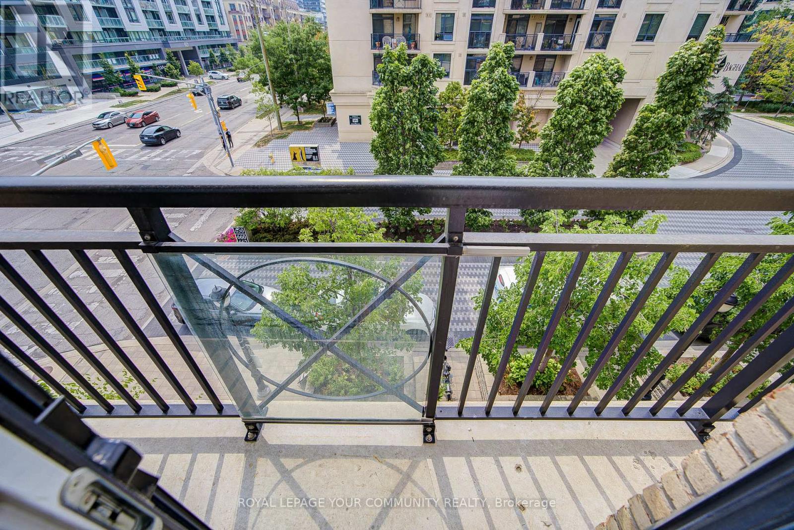 Photo 6 of 308 676 Sheppard Avenue E, Toronto ON