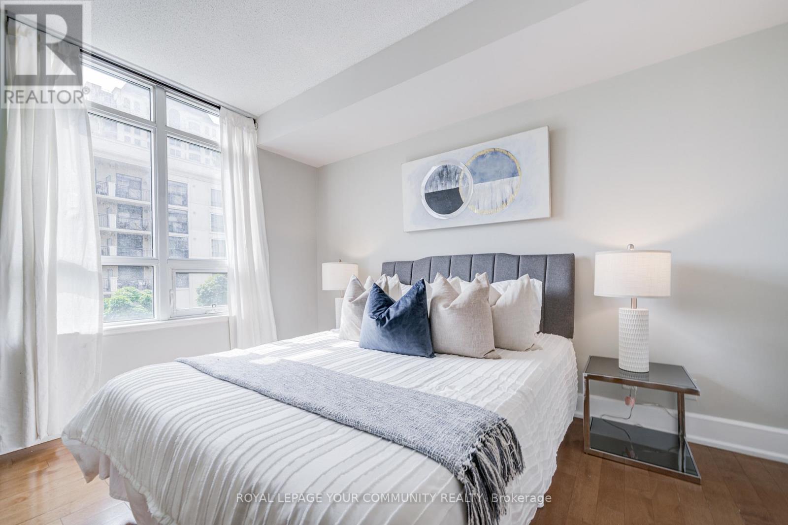 Photo 12 of 308 676 Sheppard Avenue E, Toronto ON