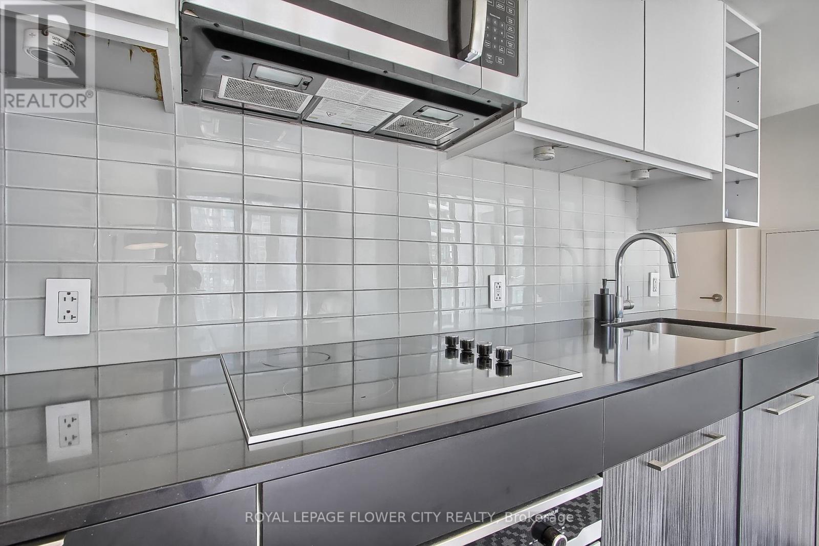 Photo 32 of 1903 68 Shuter Street S, Toronto ON