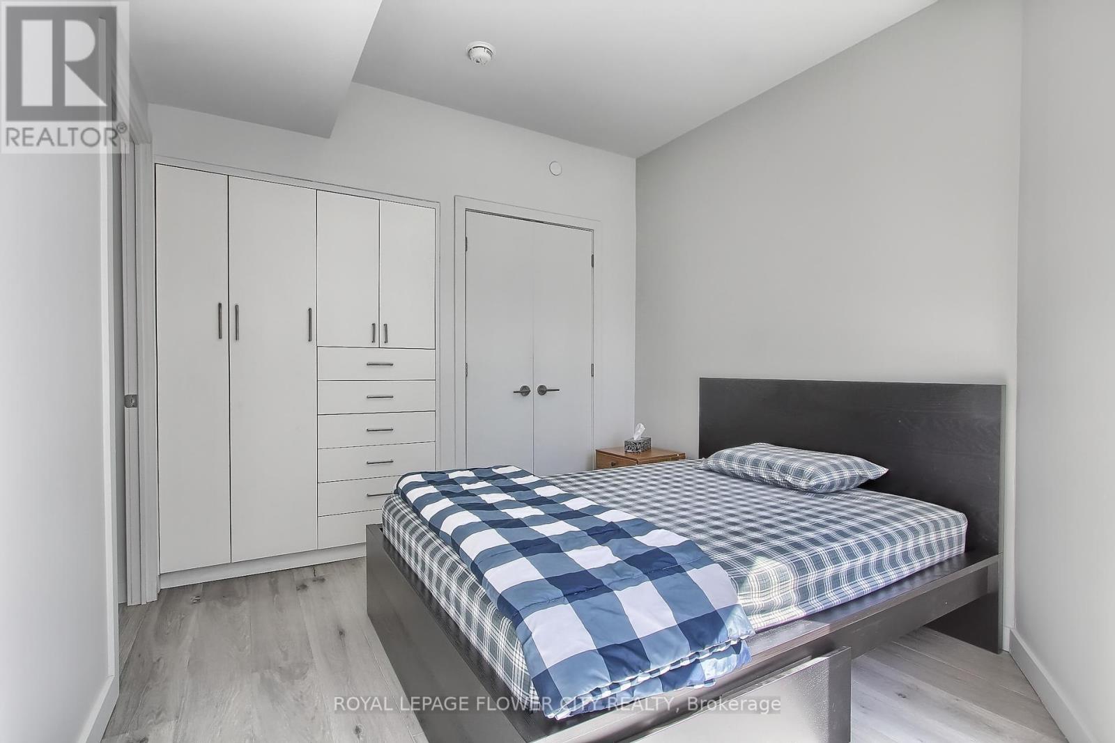 Photo 10 of 1903 68 Shuter Street S, Toronto ON