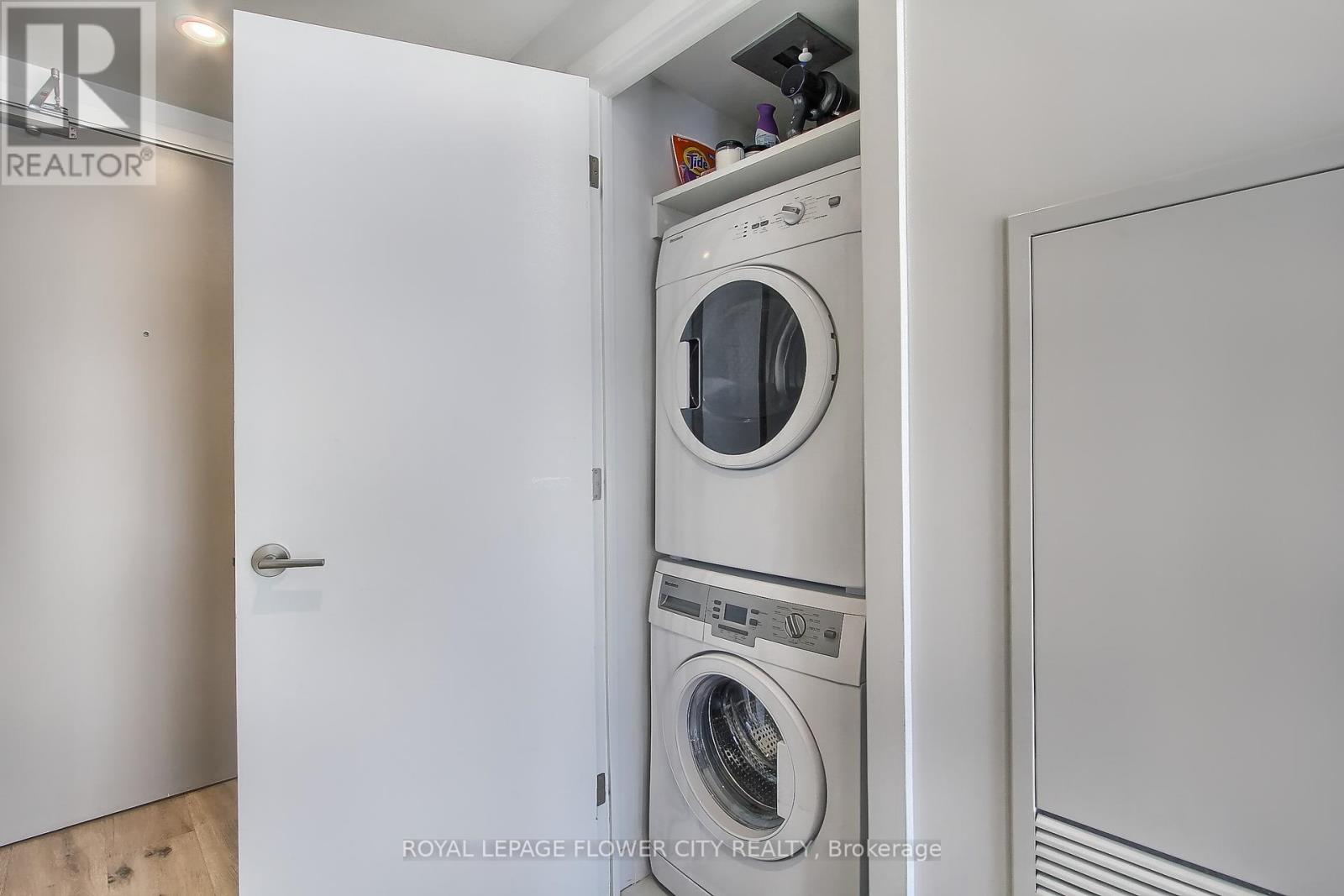 Photo 16 of 1903 68 Shuter Street S, Toronto ON