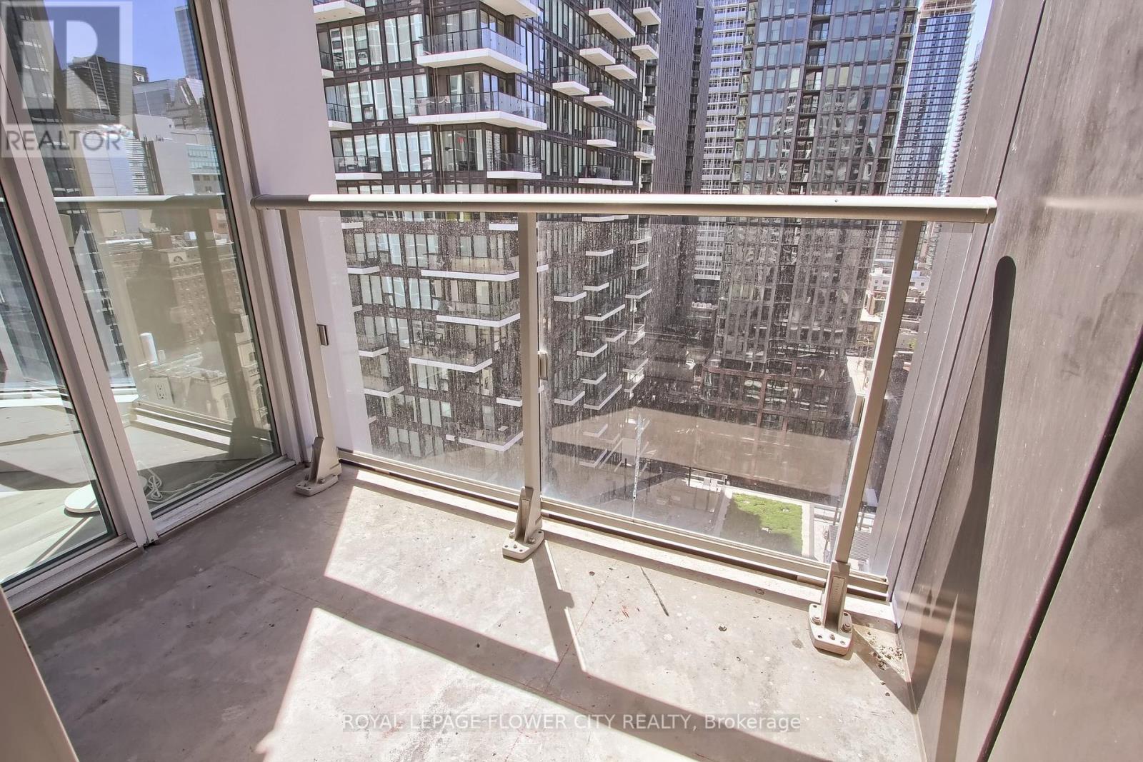 Photo 3 of 1903 68 Shuter Street S, Toronto ON