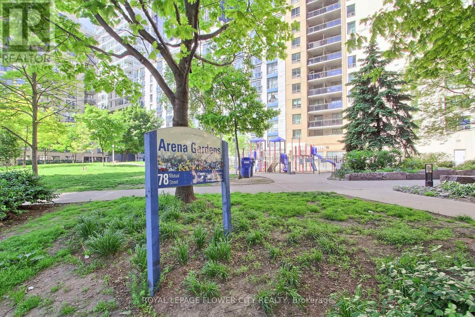 Photo 34 of 1903 68 Shuter Street S, Toronto ON