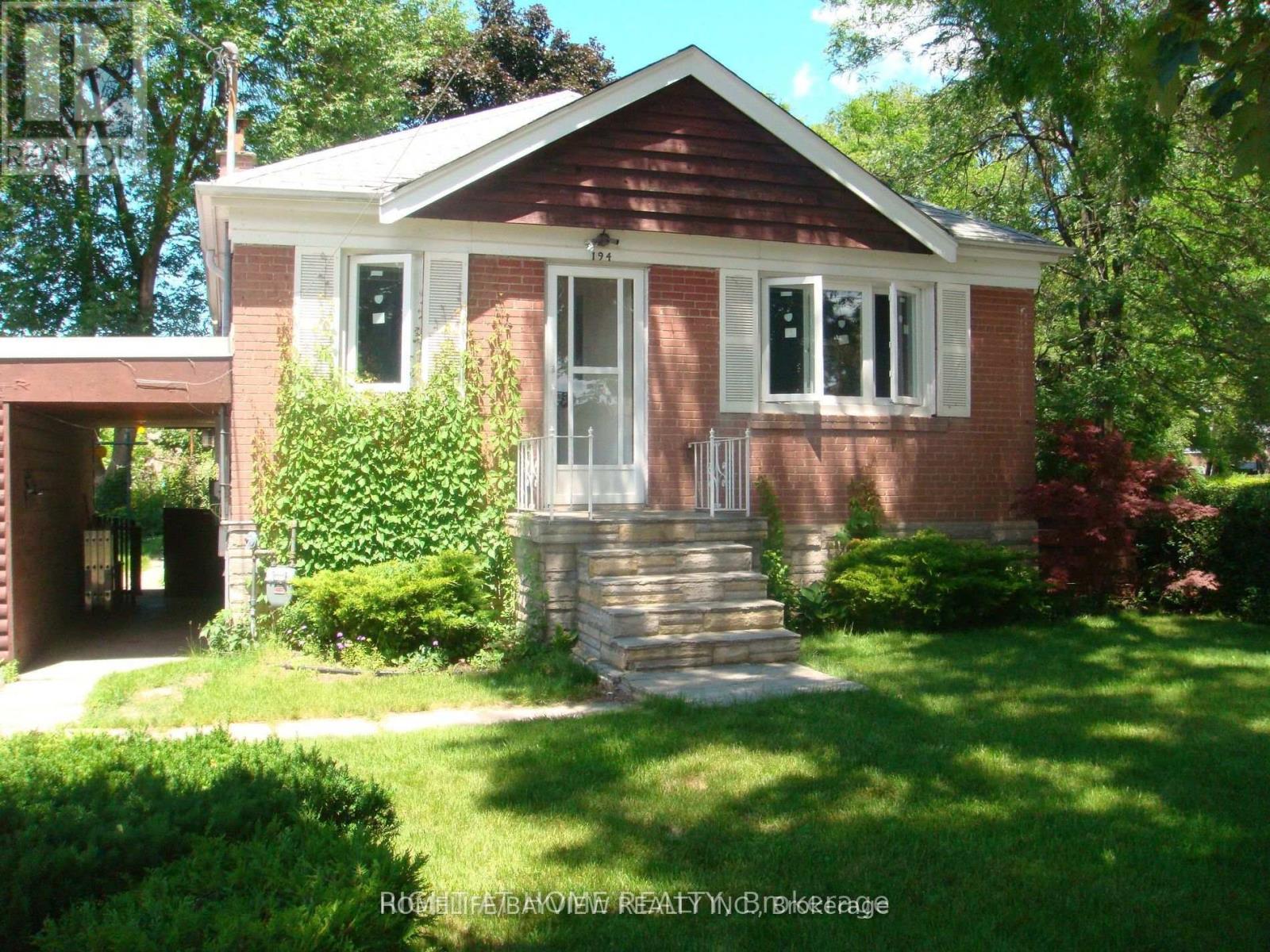 Photo 5 of Bsmt 194 Homewood Avenue, Toronto ON