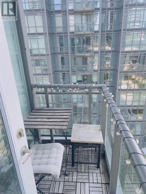 Photo 5 of 918 15 Brunel Crt Court S, Toronto ON