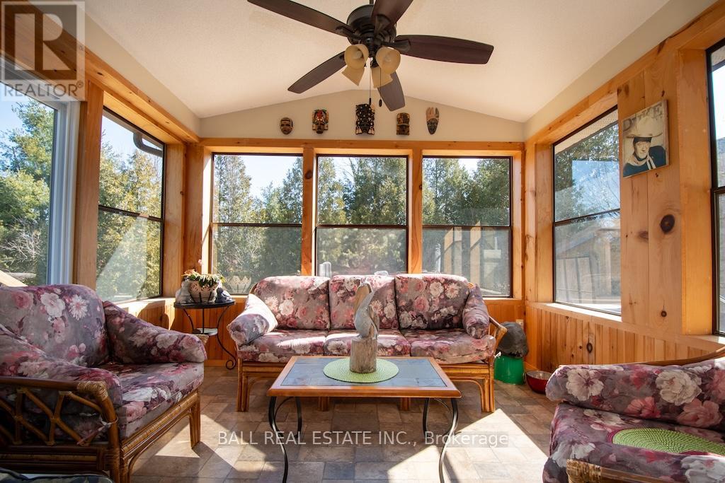 Photo 29 of 1744 Barton Drive, Selwyn ON
