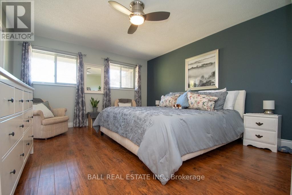 Photo 36 of 1744 Barton Drive, Selwyn ON
