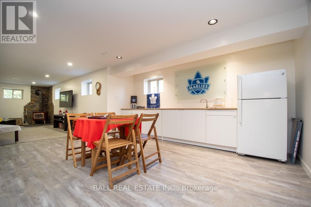 Photo 19 of 1744 Barton Drive, Selwyn ON