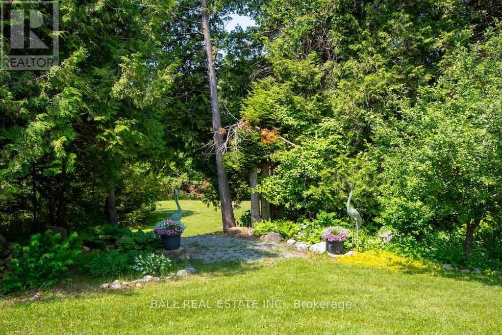 Photo 35 of 1744 Barton Drive, Selwyn ON