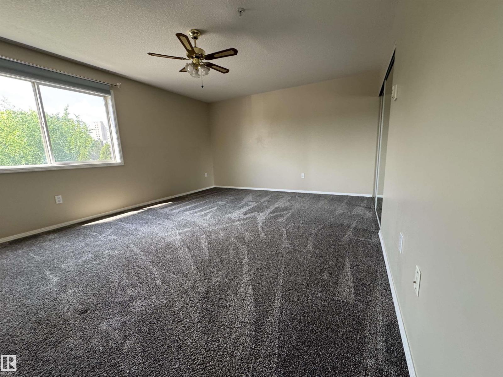 Photo 23 of 6623 172 St Nw, Edmonton AB