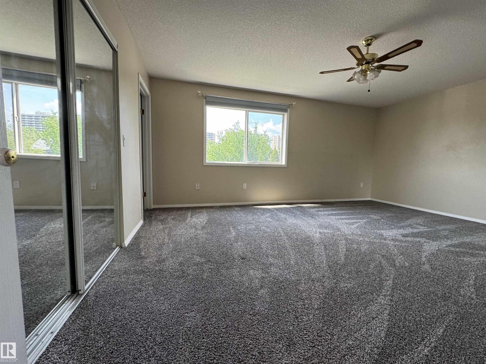 Photo 17 of 6623 172 St Nw, Edmonton AB