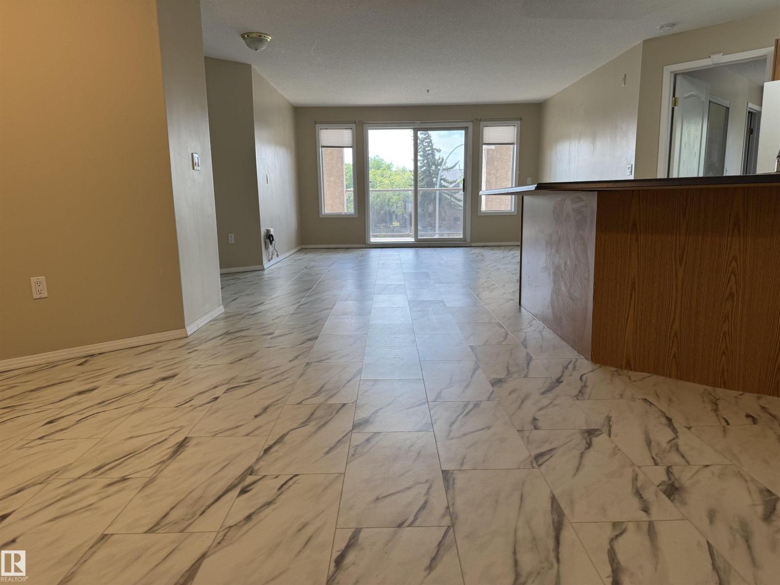 Photo 21 of 6623 172 St Nw, Edmonton AB