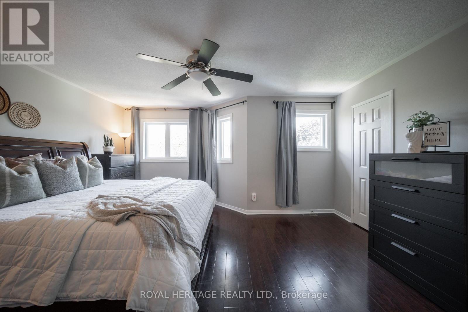 Photo 19 of 158 Angier Crescent, Ajax ON