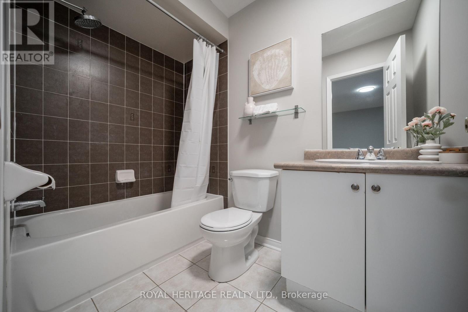 Photo 27 of 158 Angier Crescent, Ajax ON