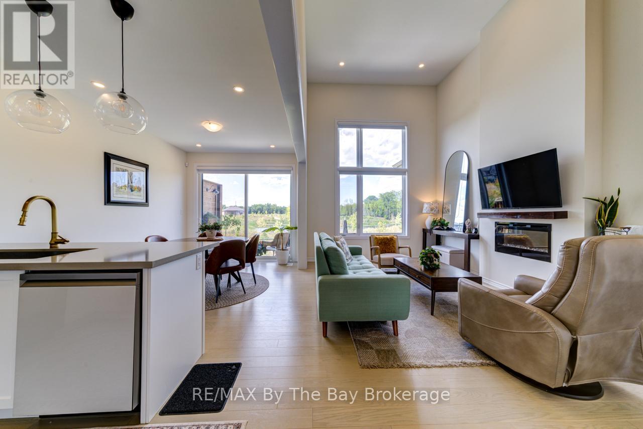 Photo 11 of 33 Nicort Road, Wasaga Beach ON