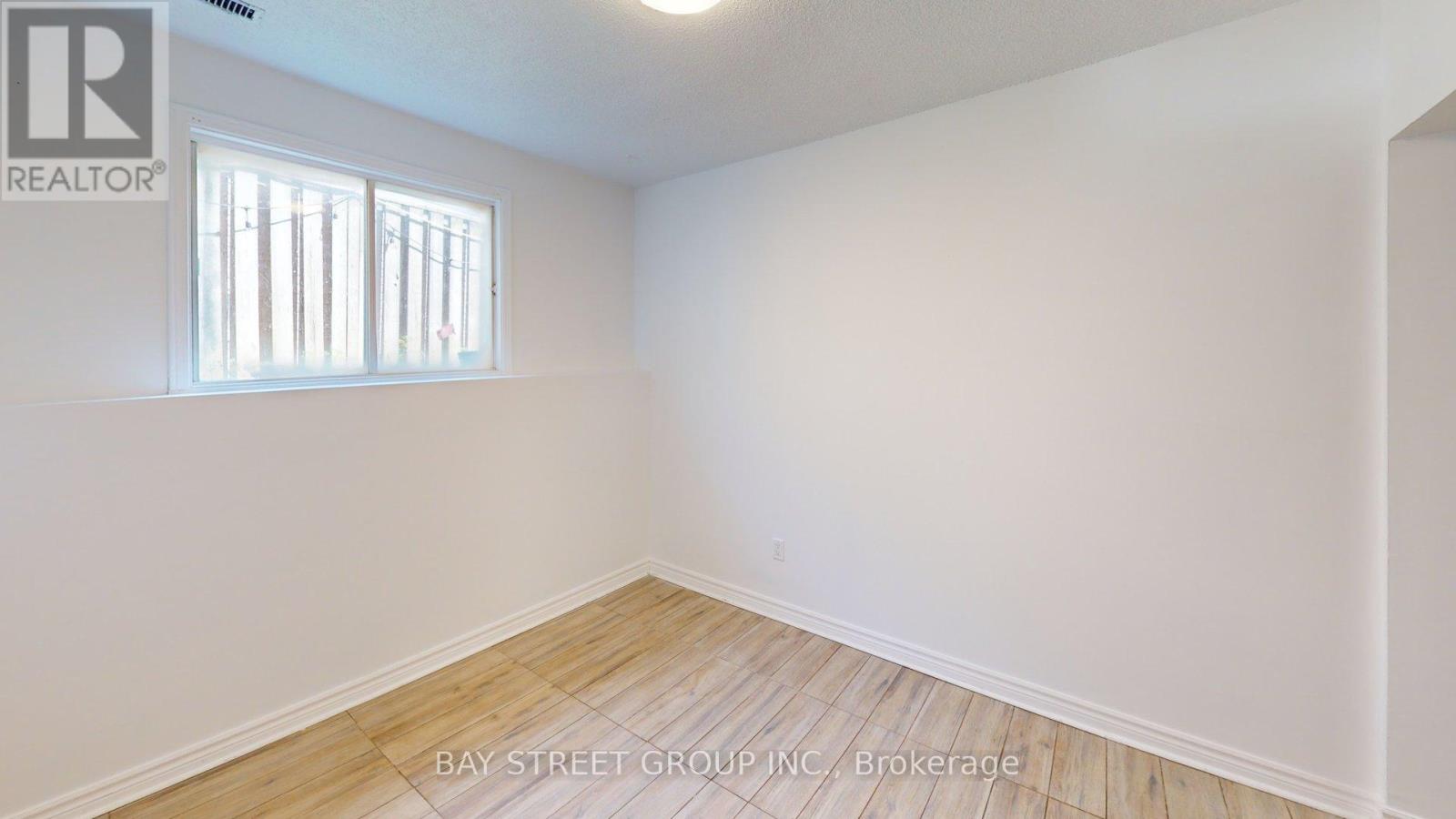 Photo 10 of 2 1448 Outlet Drive, Oshawa ON