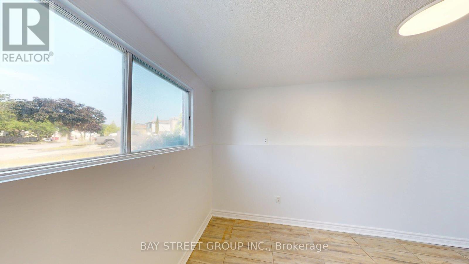 Photo 8 of 2 1448 Outlet Drive, Oshawa ON