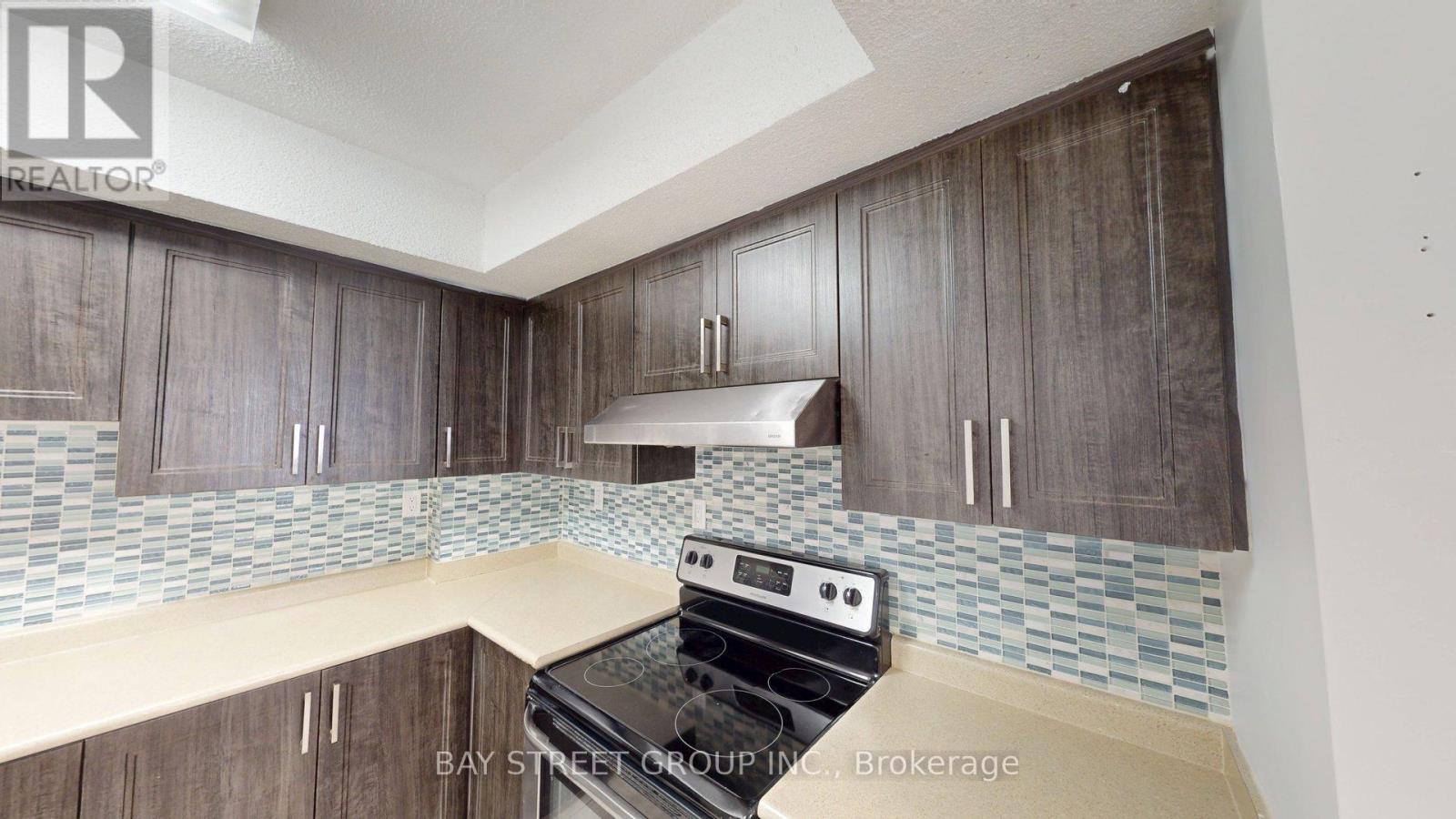 Photo 3 of 2 1448 Outlet Drive, Oshawa ON