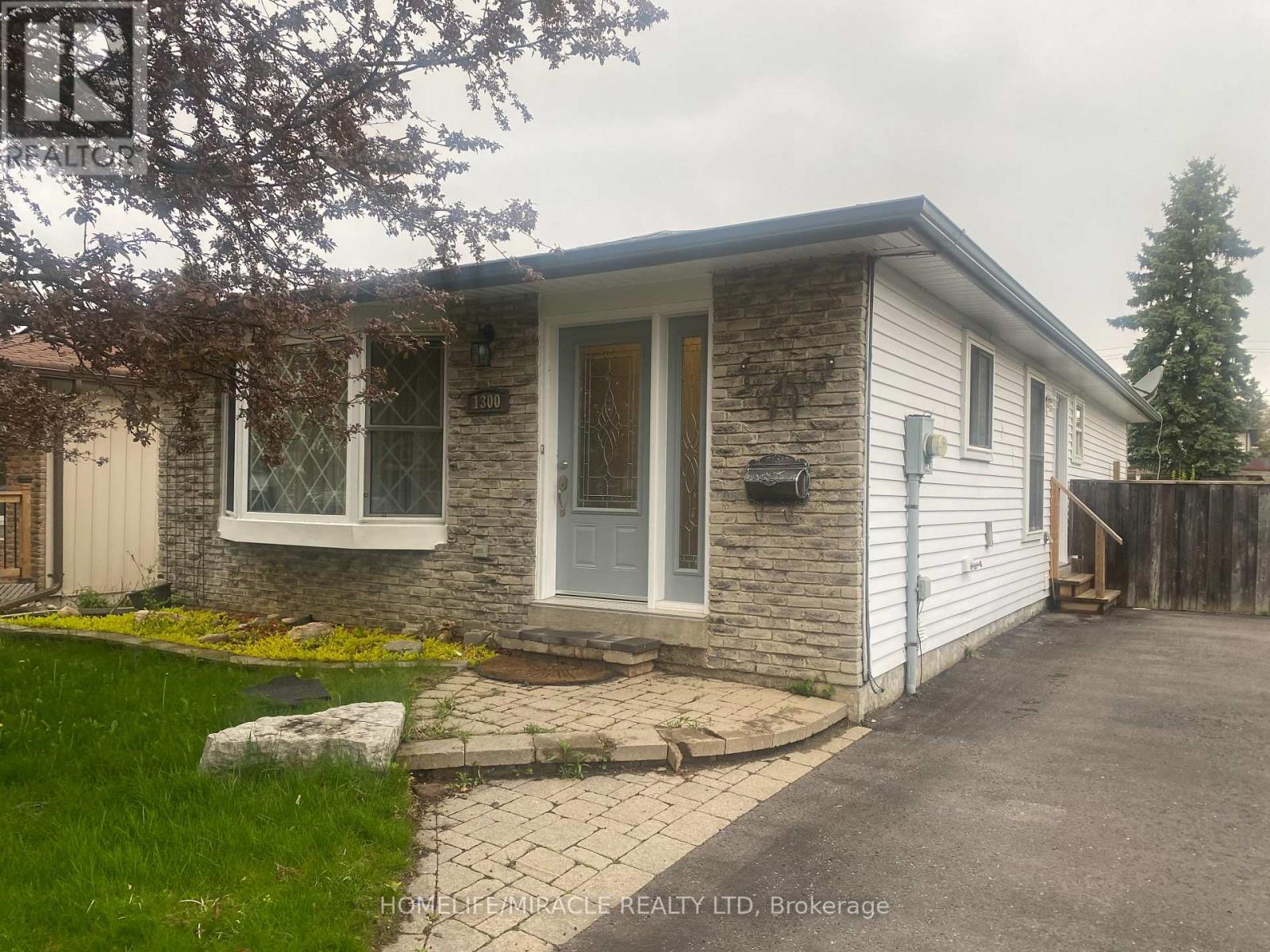 Photo 14 of Basement 1300 Belair Crescent, Oshawa ON