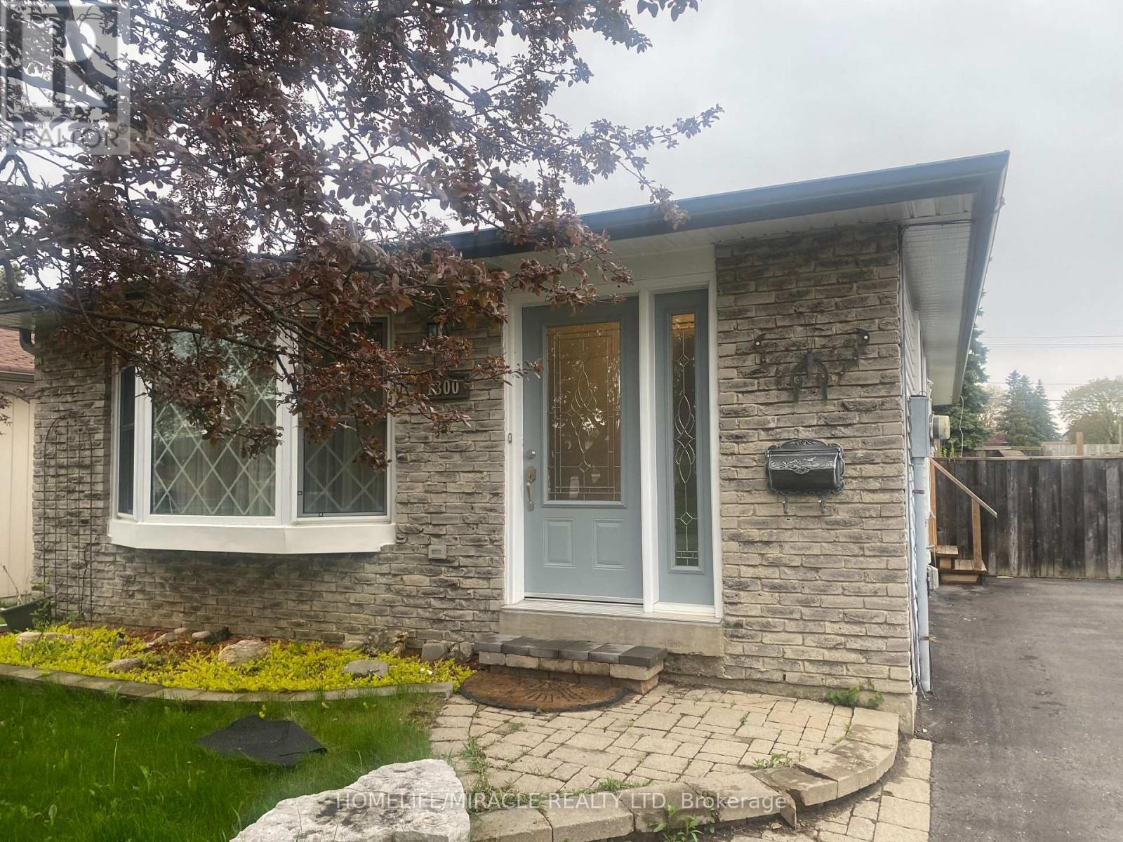 Photo 8 of Basement 1300 Belair Crescent, Oshawa ON