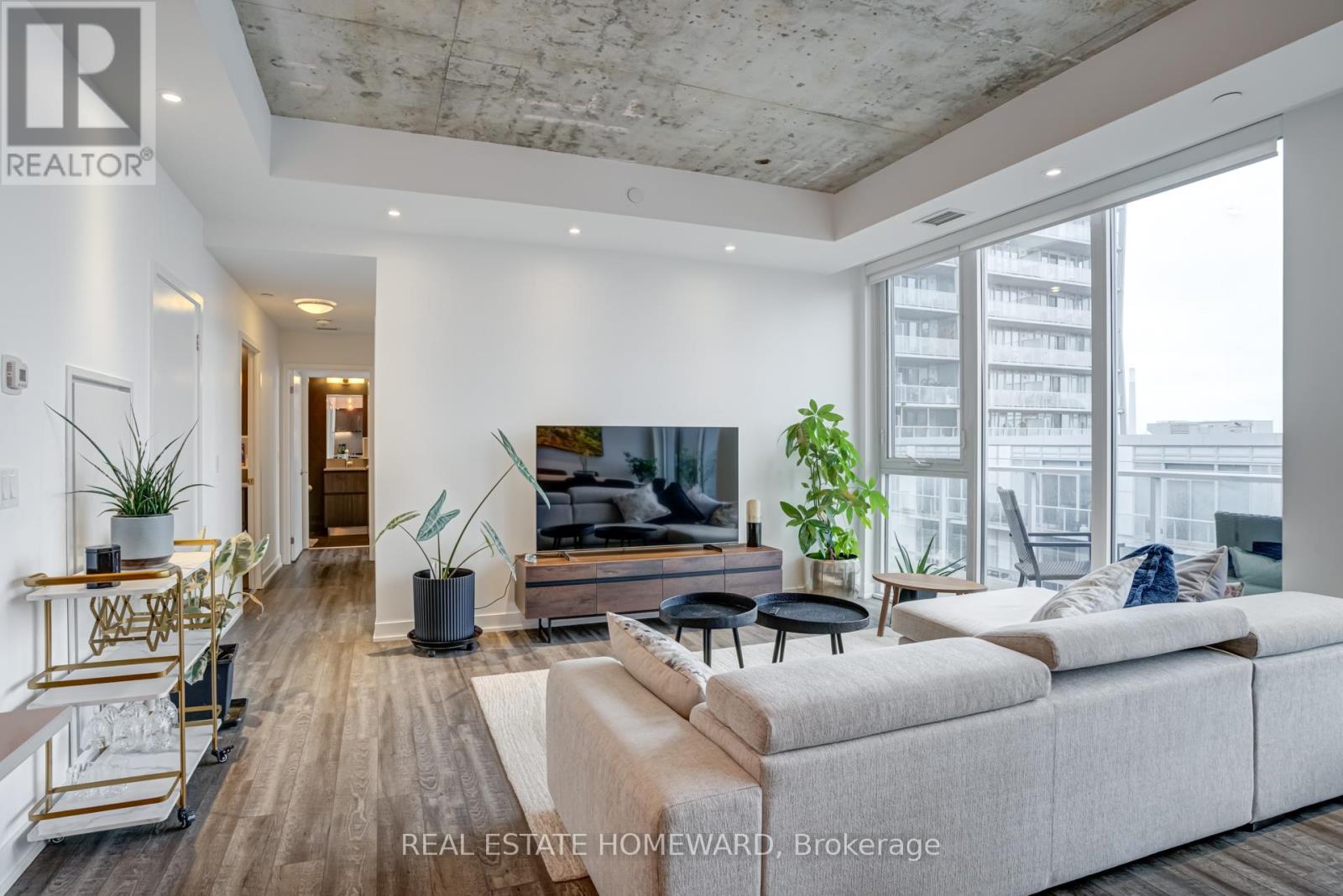 Photo 3 of 1111 30 Baseball Place, Toronto ON