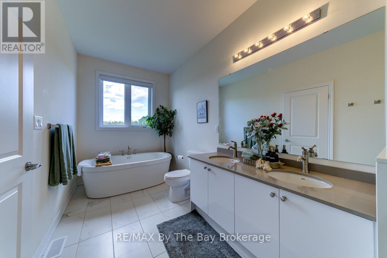 Photo 30 of 33 Nicort Road, Wasaga Beach ON