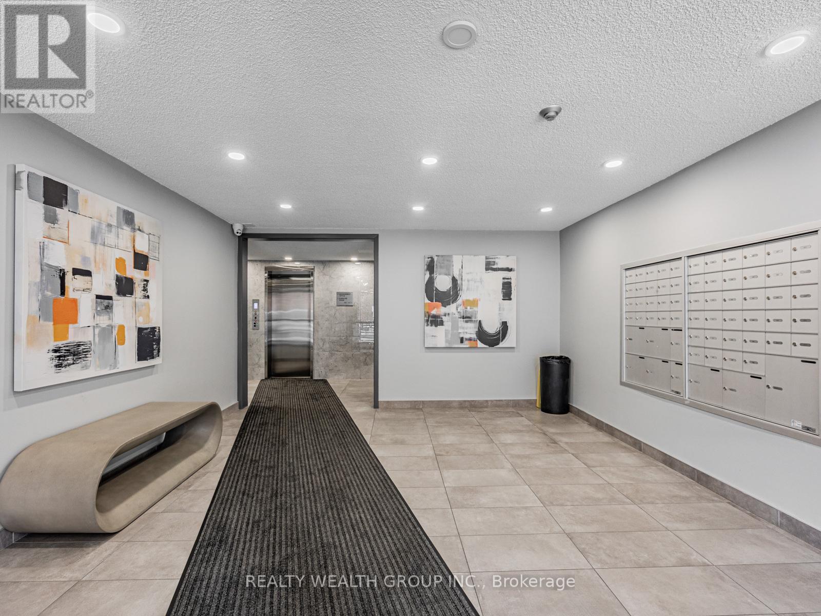 Photo 31 of 306 4062 Lawrence Avenue, Toronto ON
