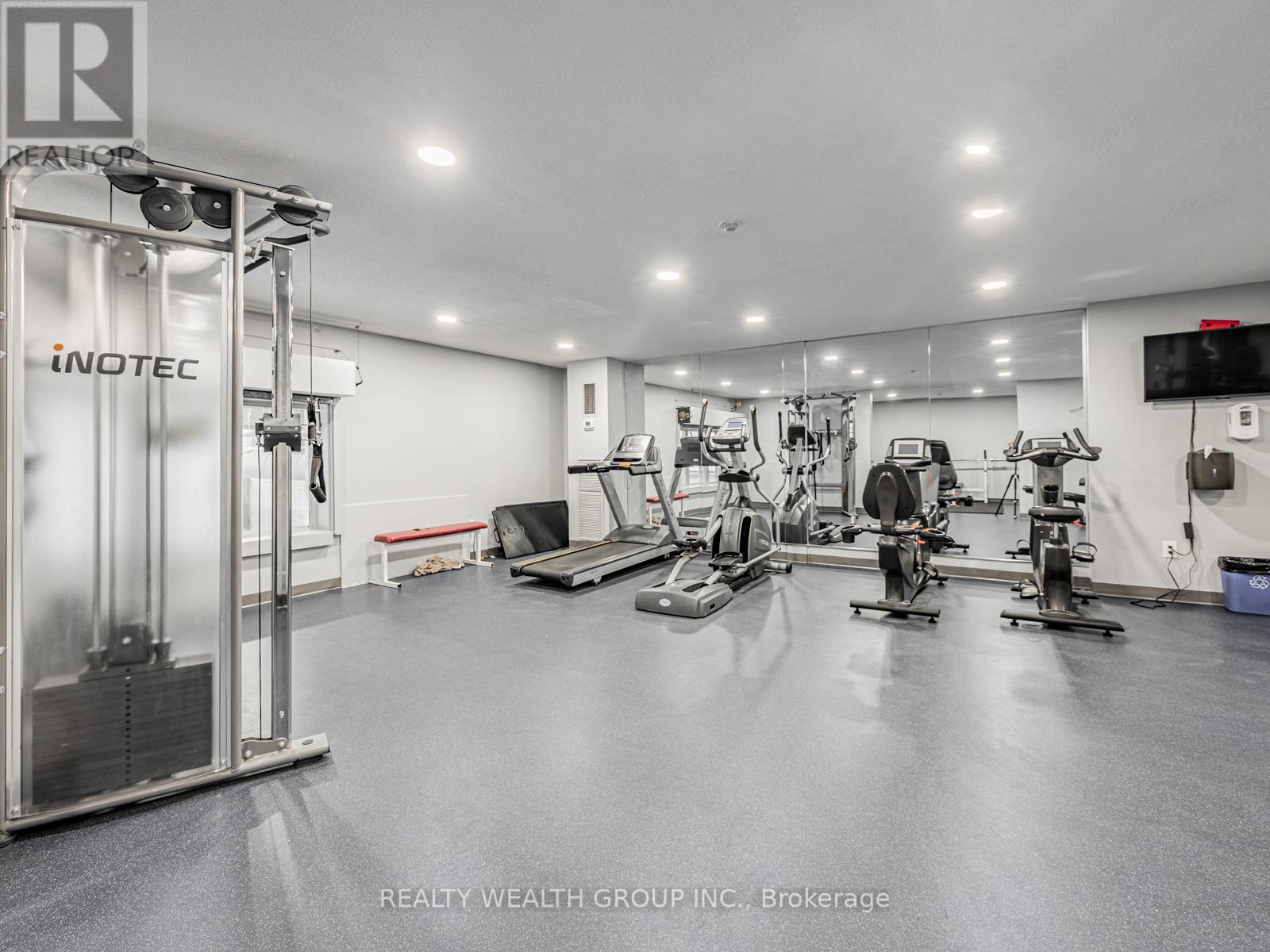 Photo 16 of 306 4062 Lawrence Avenue, Toronto ON
