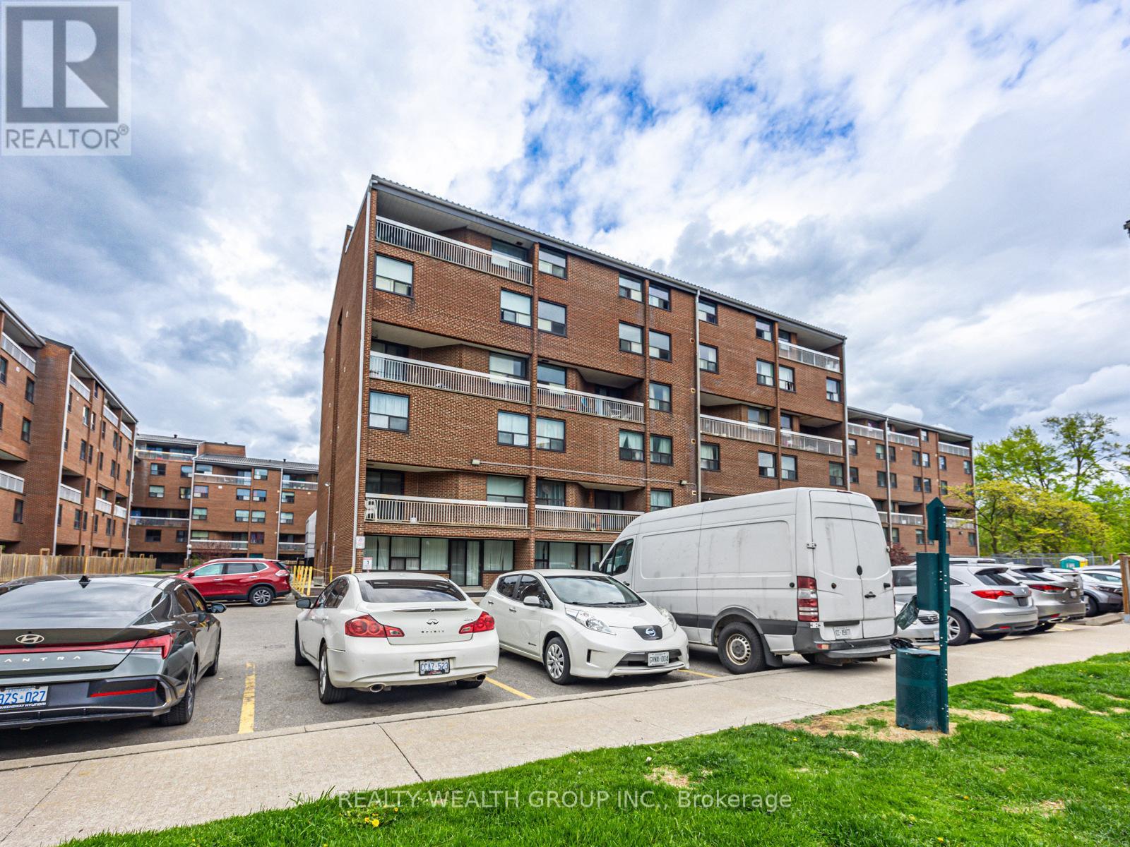 Photo 19 of 306 4062 Lawrence Avenue, Toronto ON