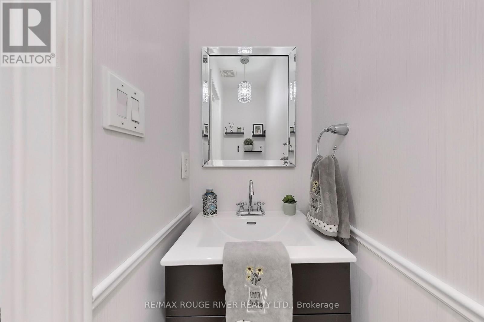 Photo 19 of 13 Dagwell Crescent, Ajax ON