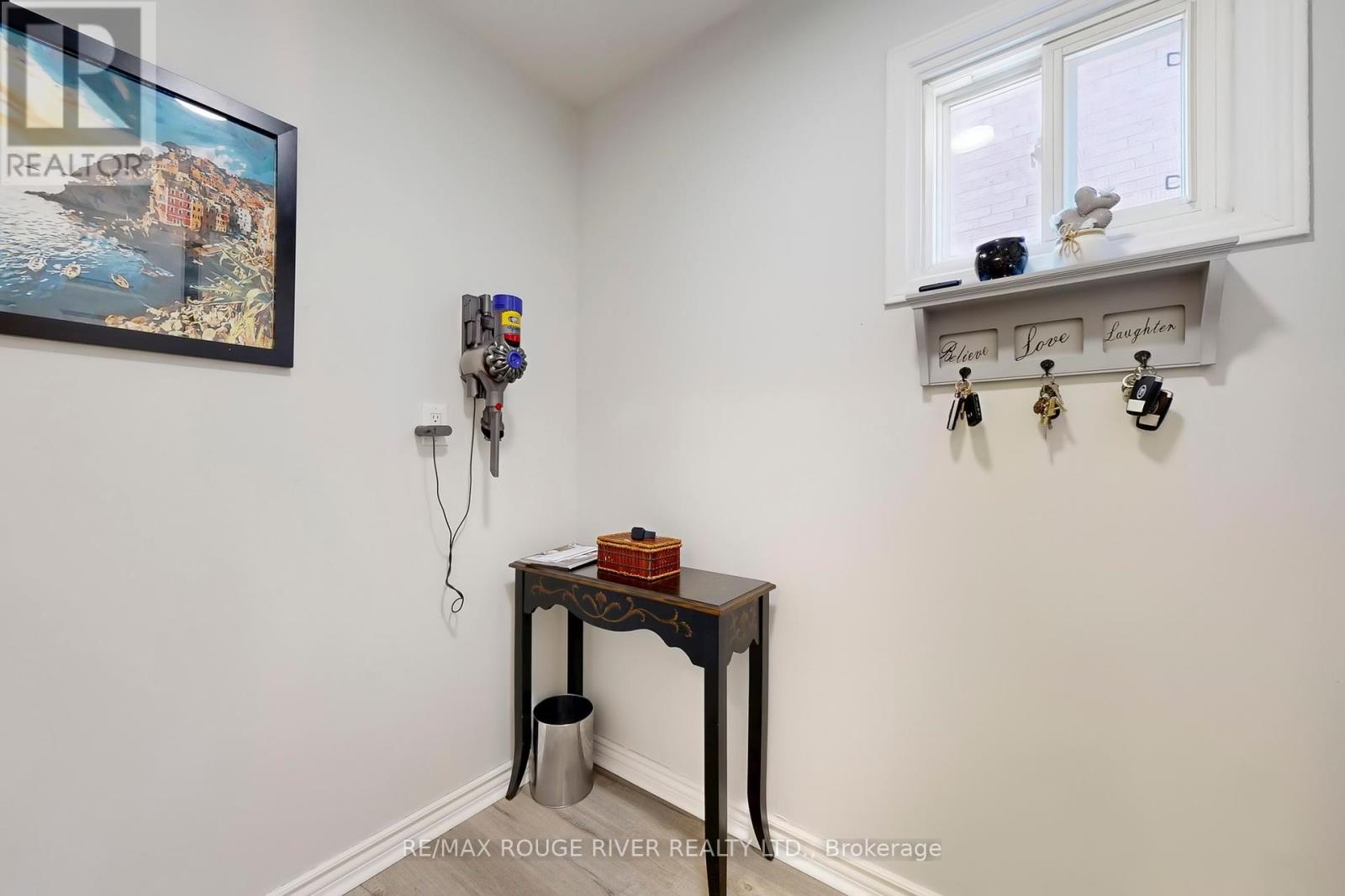 Photo 20 of 13 Dagwell Crescent, Ajax ON