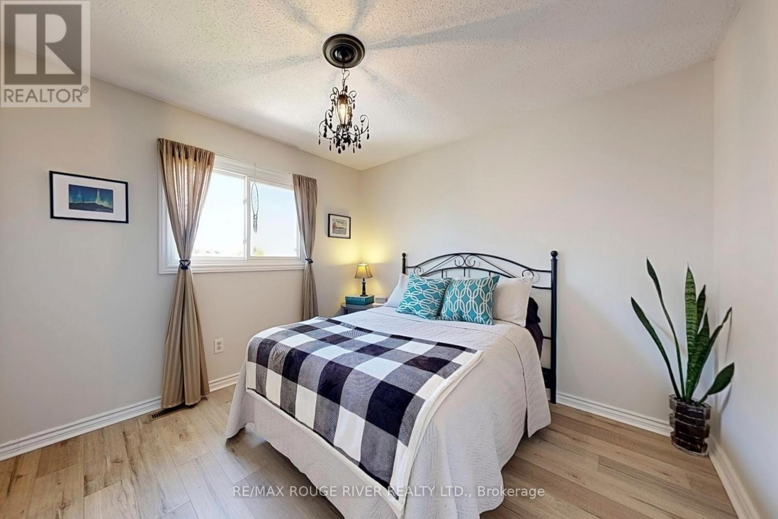 Photo 28 of 13 Dagwell Crescent, Ajax ON