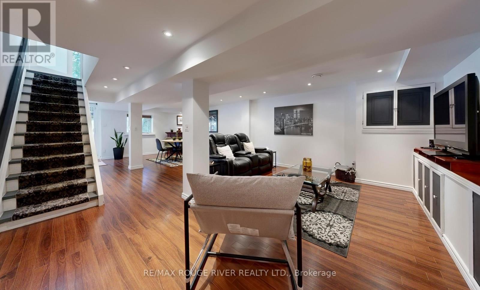 Photo 32 of 13 Dagwell Crescent, Ajax ON