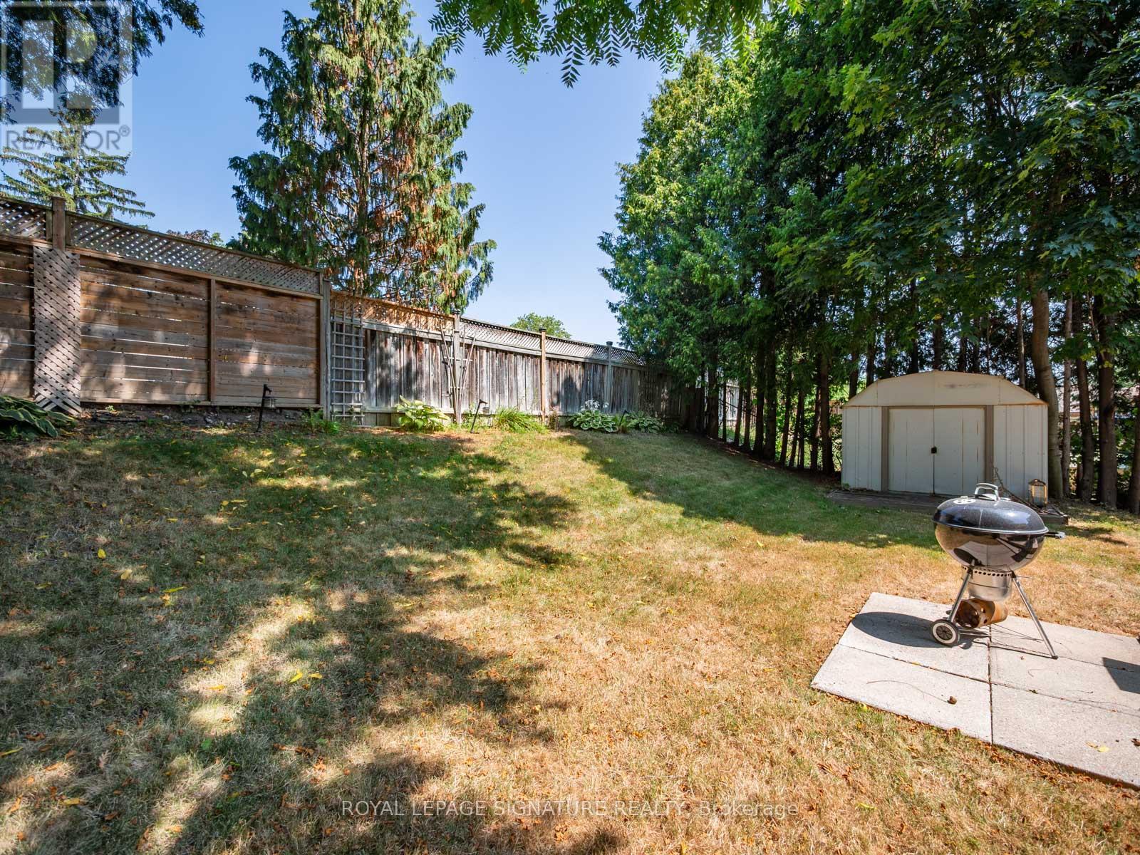 Photo 26 of 446 Bernhard Crescent, Oshawa ON