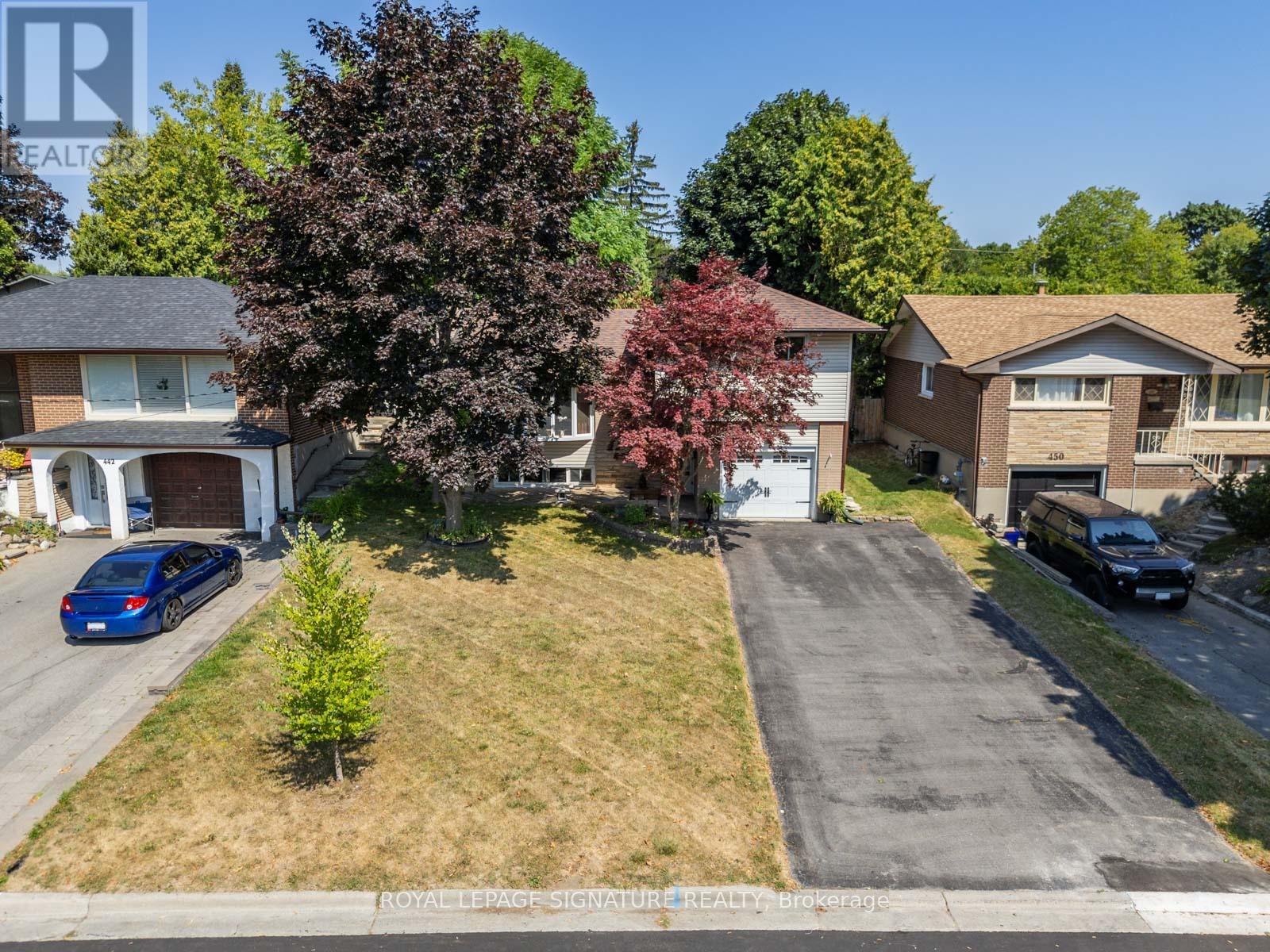 Photo 29 of 446 Bernhard Crescent, Oshawa ON