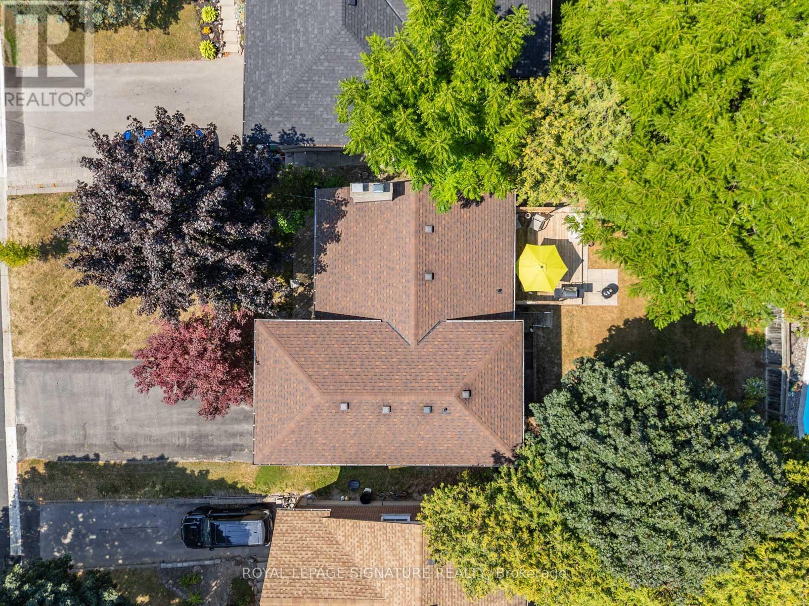Photo 33 of 446 Bernhard Crescent, Oshawa ON