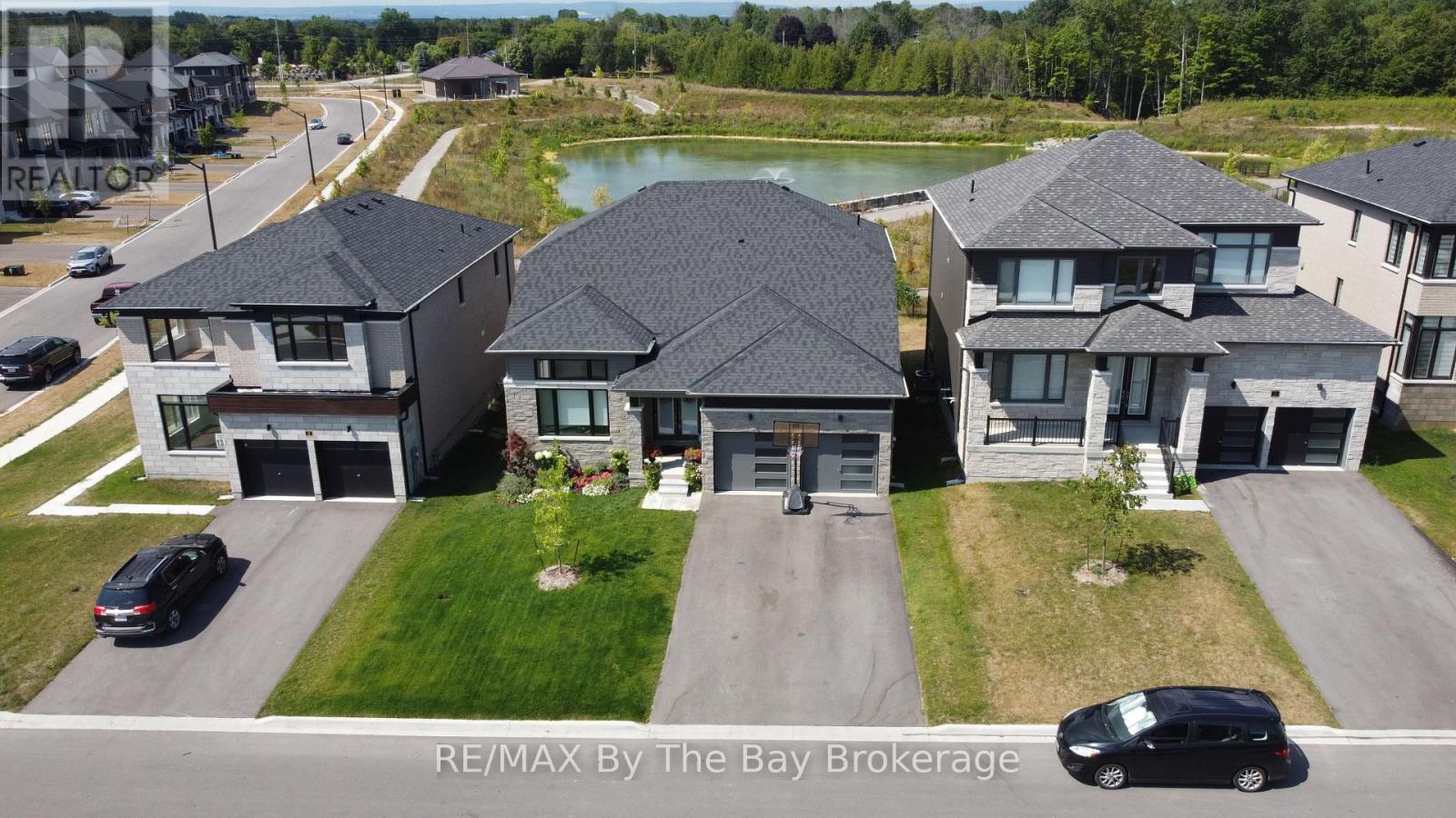 Photo 49 of 33 Nicort Road, Wasaga Beach ON