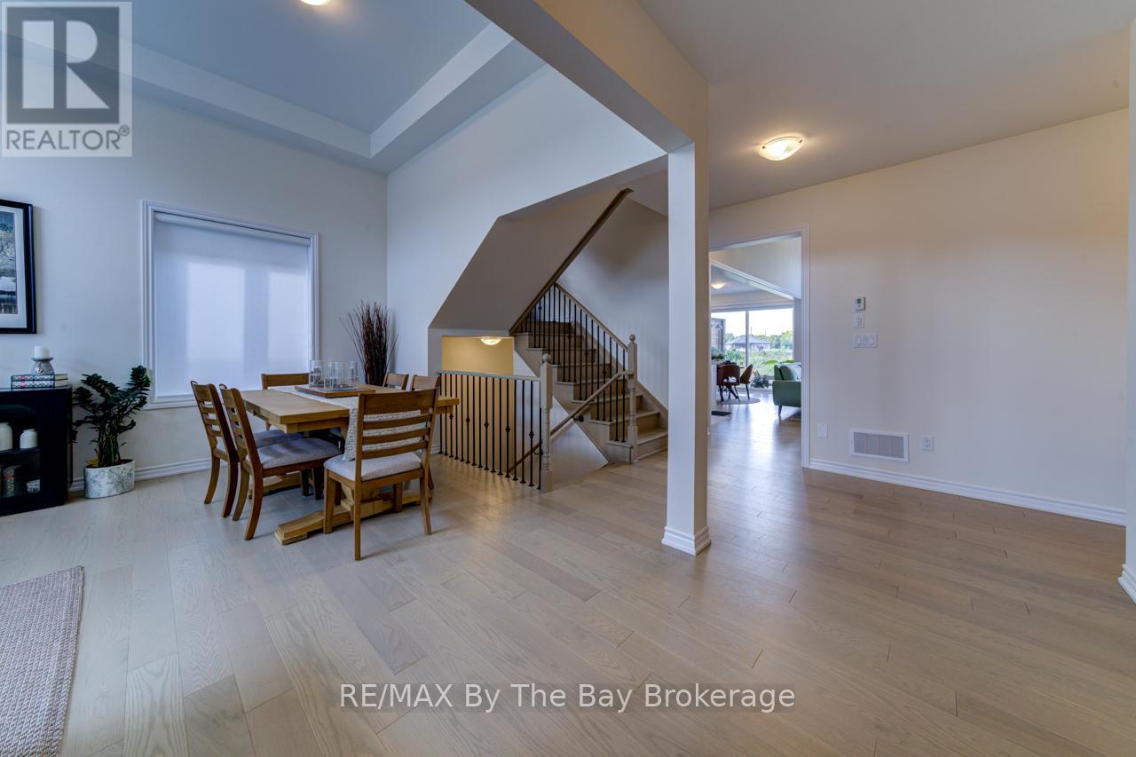 Photo 6 of 33 Nicort Road, Wasaga Beach ON