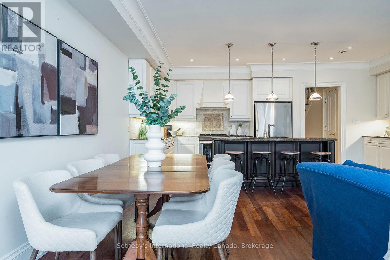 Photo 10 of 504 40 Trott Boulevard, Collingwood ON