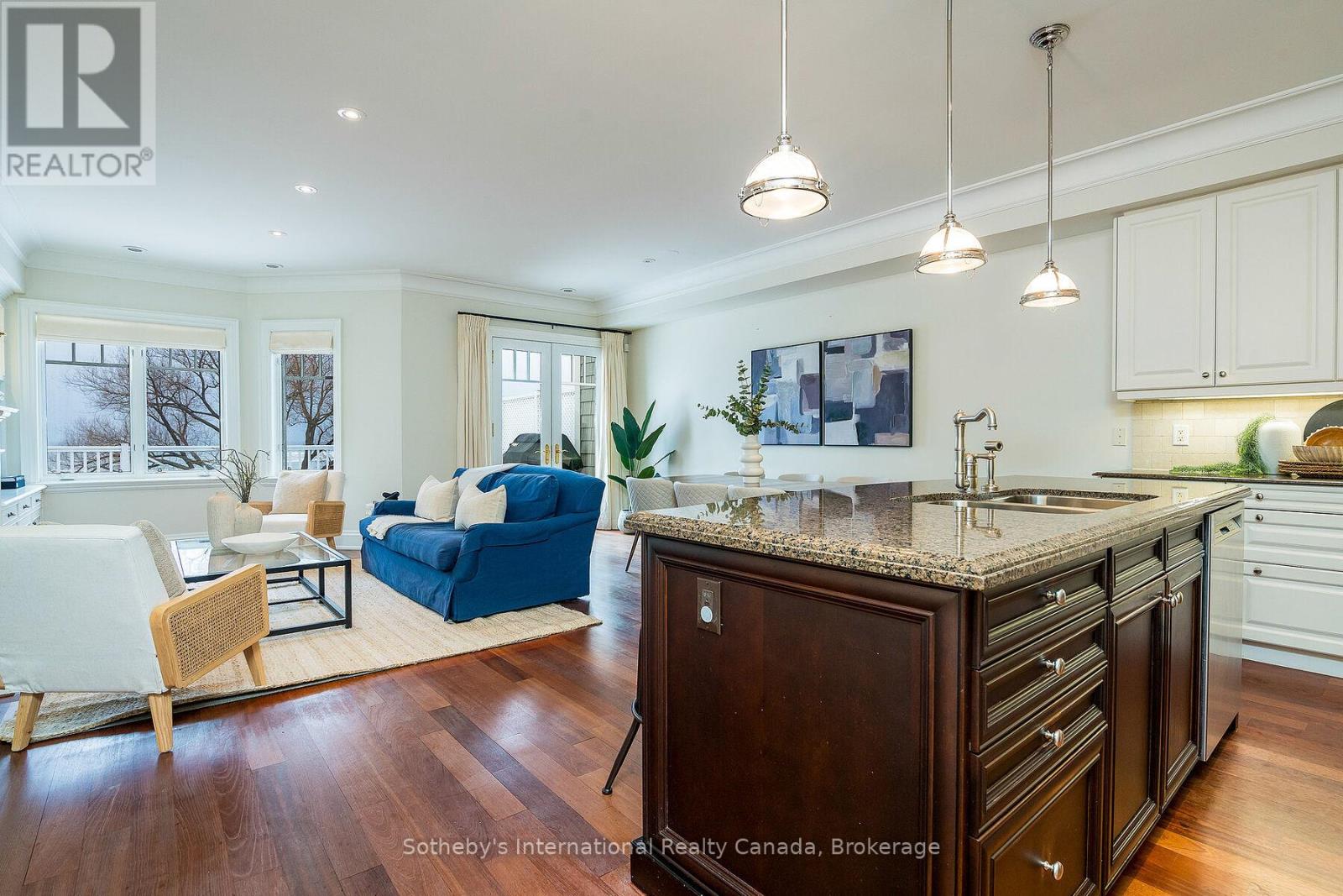 Photo 11 of 504 40 Trott Boulevard, Collingwood ON