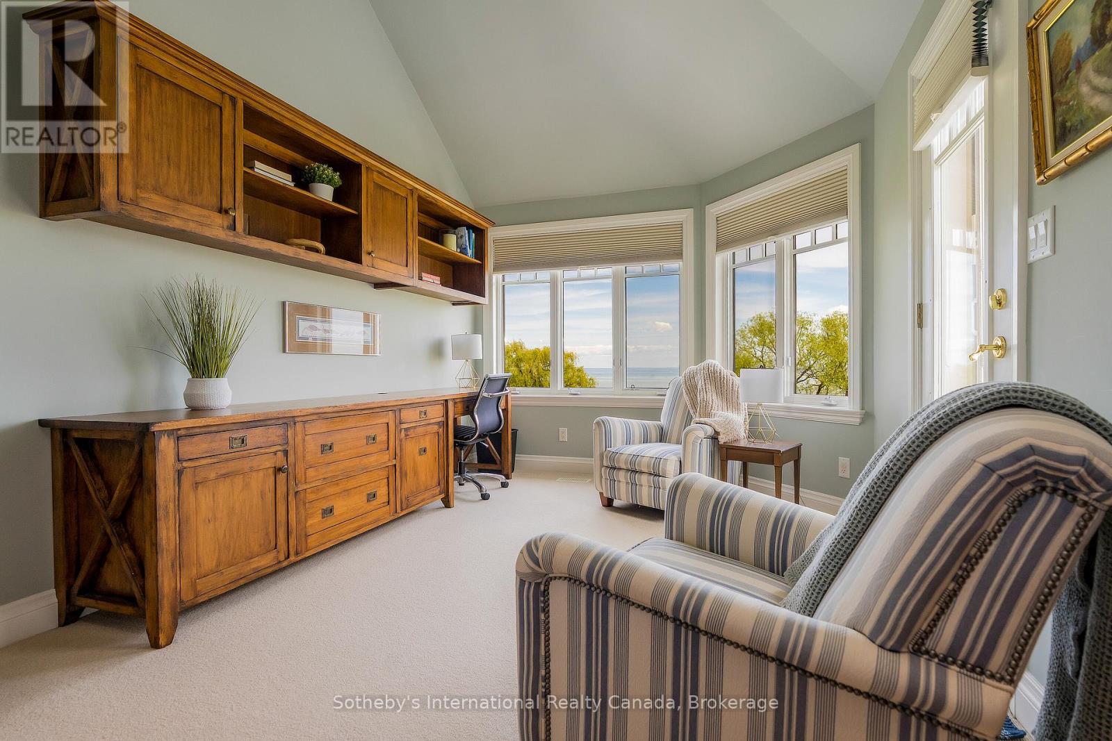 Photo 23 of 504 40 Trott Boulevard, Collingwood ON