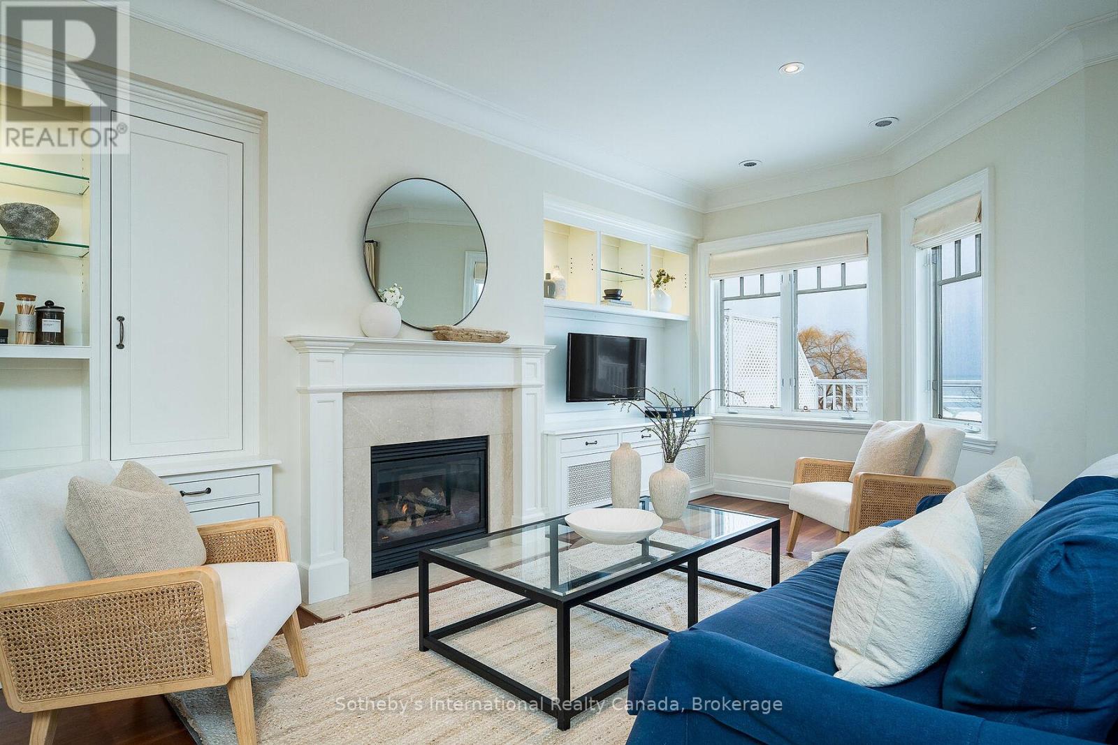 Photo 6 of 504 40 Trott Boulevard, Collingwood ON