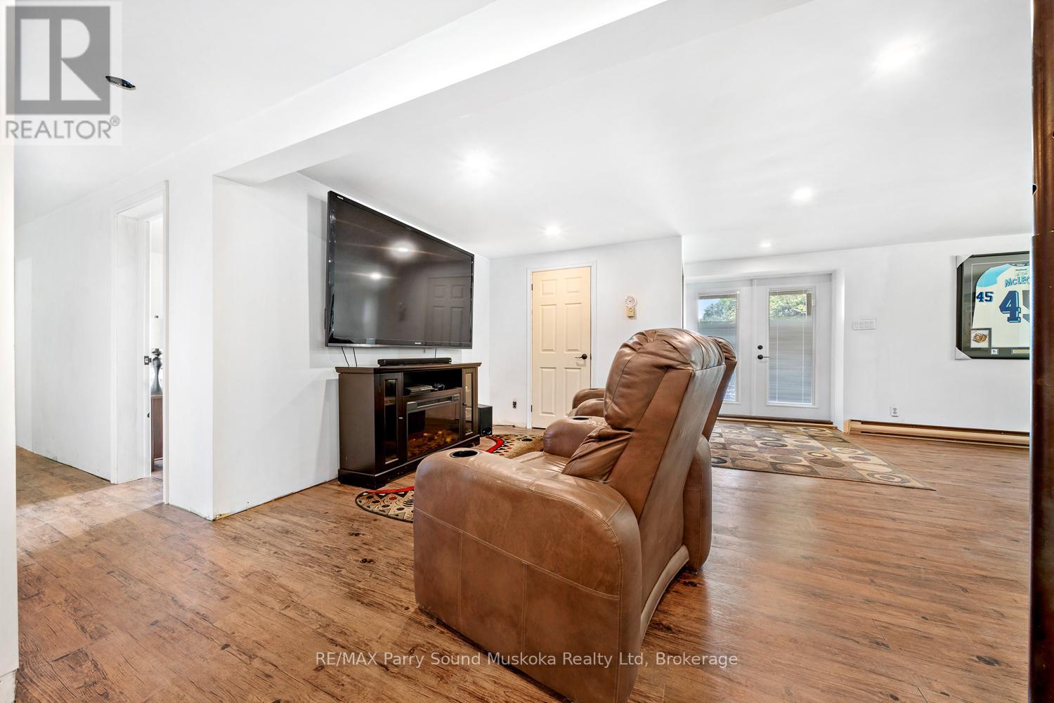 Photo 15 of 367 Marshall Road, Seguin ON