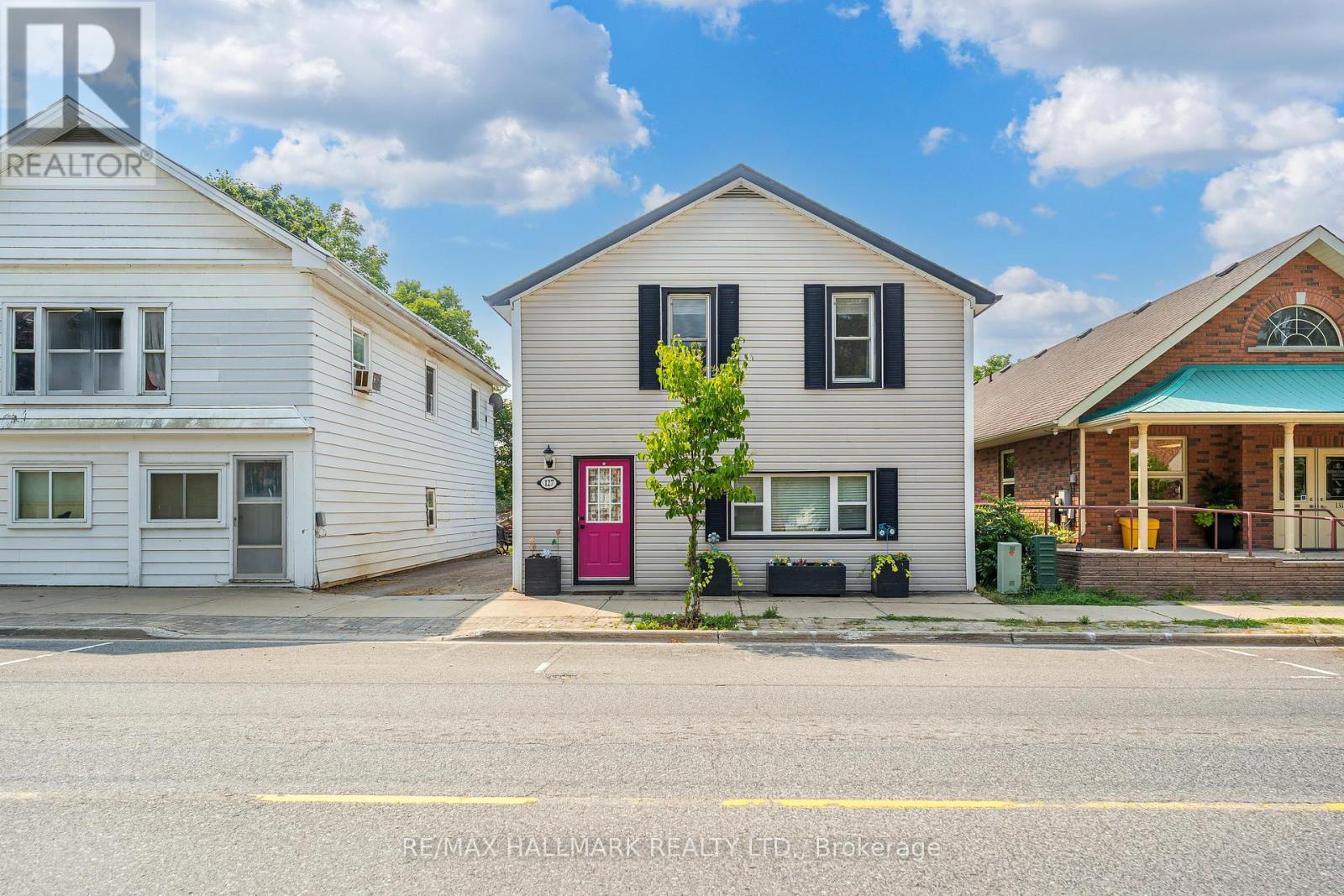 Photo 35 of 127 River Street, Brock ON